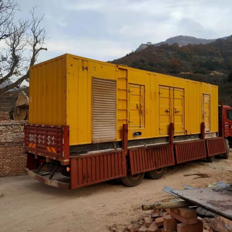 恒山200kW 发电机组在带电阻性负载时，输出功率会受到哪些因素的影响？